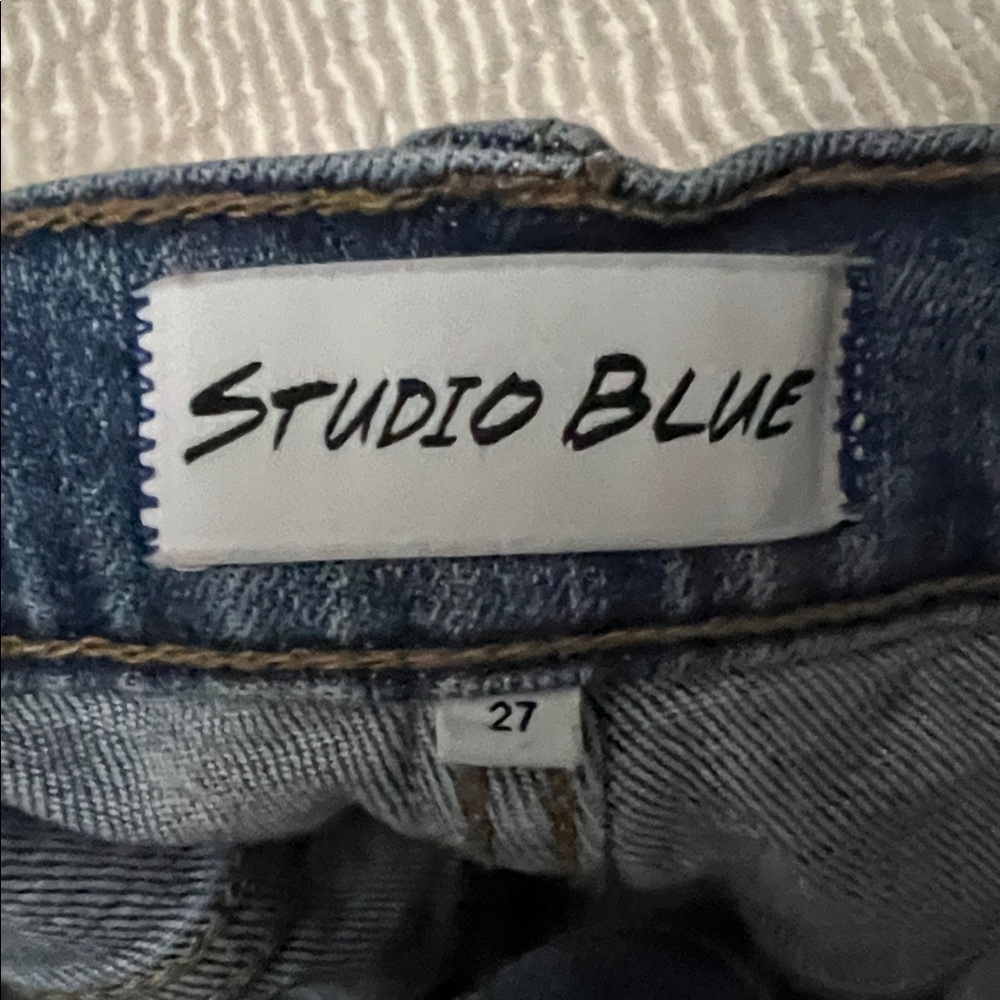 Studio Blue High Rise Distressed Straight - Picture 6 of 7